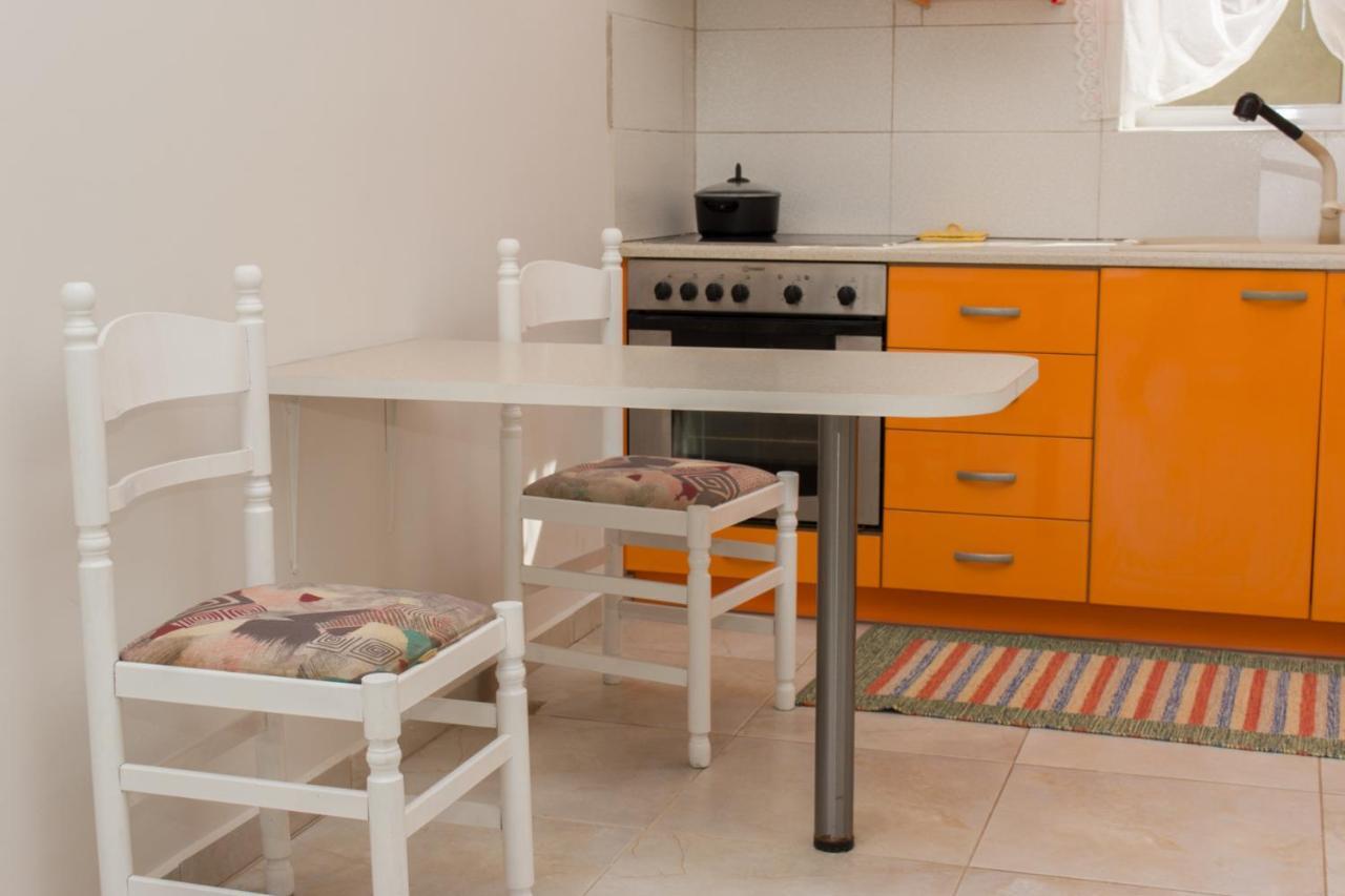 Apartament Doroufi